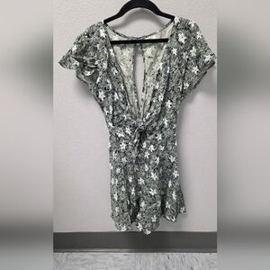 Keliki Hawaii Floral Jumper Size X-small‎